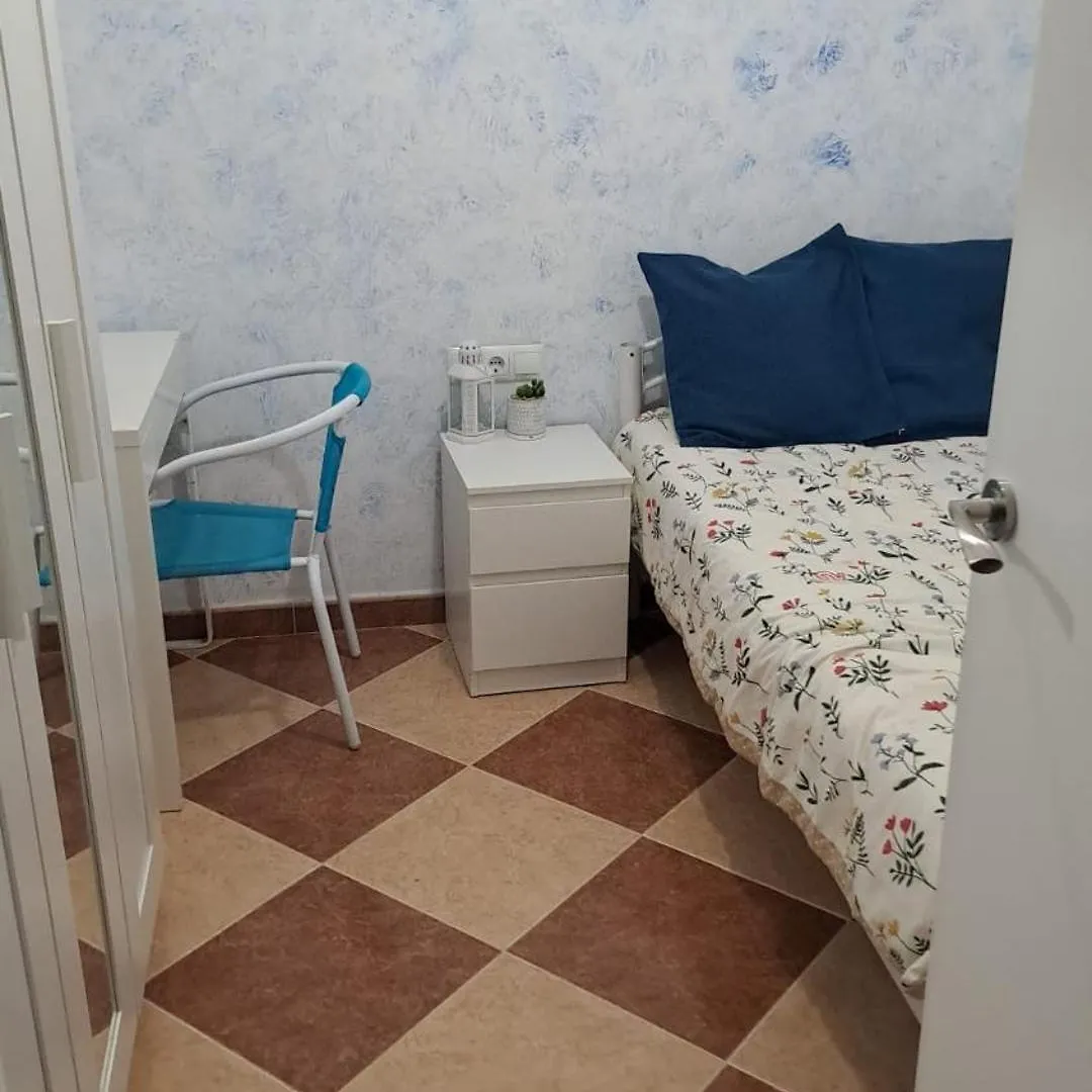 Homestay Patio Andalusi Junto A La Vina Apartment Cadiz Spain
