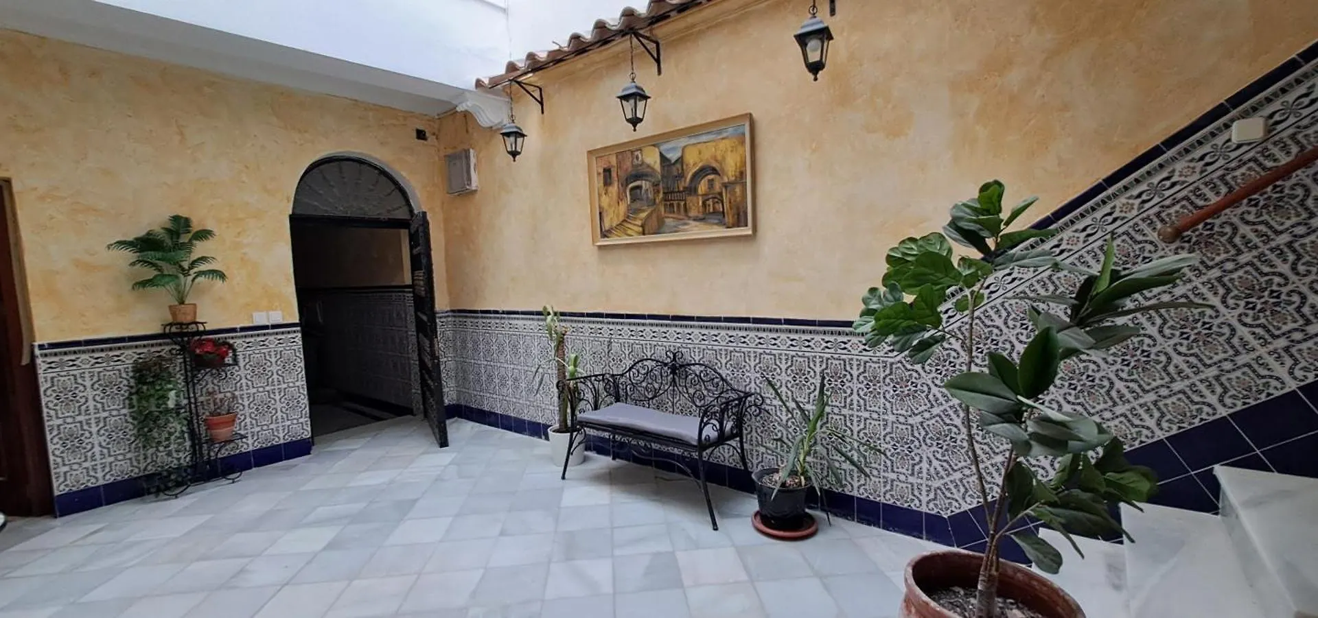 Homestay Patio Andalusi Junto A La Vina Apartment Cadiz